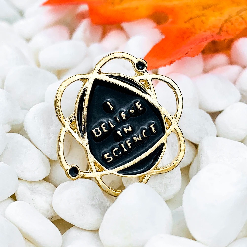 Broche d'atome sur le thème sc - Science Hunter avis et prix