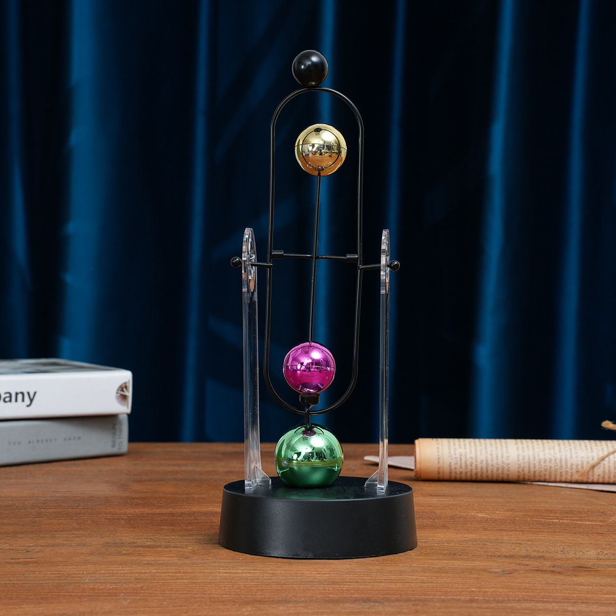 Pendule de Newton à mouvement  - Newton Cradle Large avis et prix