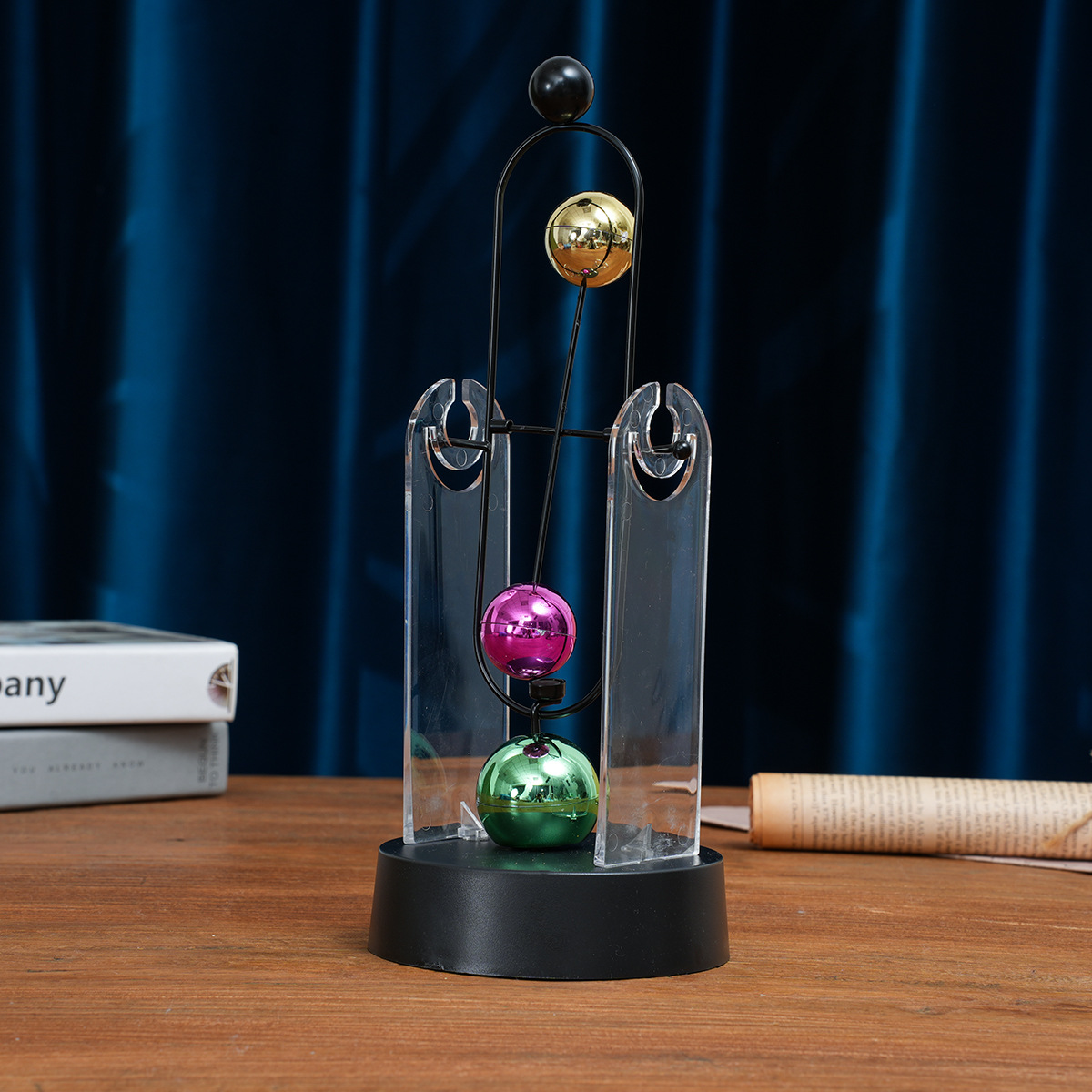 Pendule de Newton à mouvement  - Newton Cradle Large avis et prix